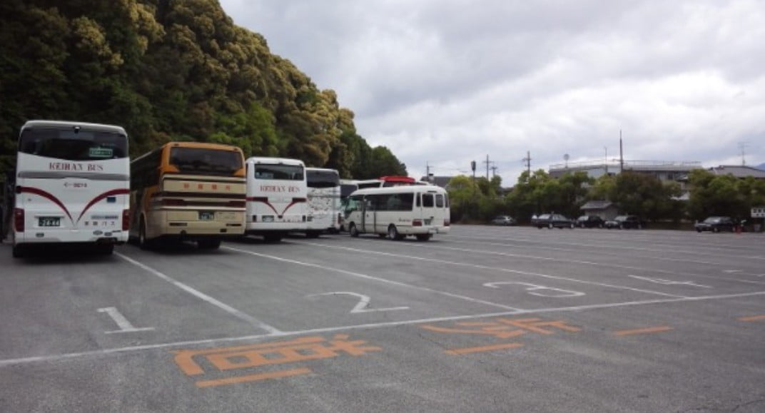 京都・金閣寺の周辺・付近の駐車場「バス・バイク」が駐車できる駐車場の一覧